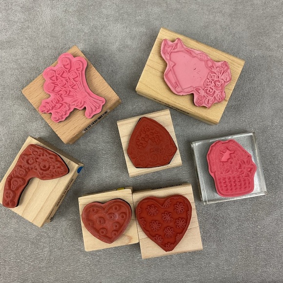 Floral hearts background & corner designs + ribbon frame stamps lot - Picture 3 of 5